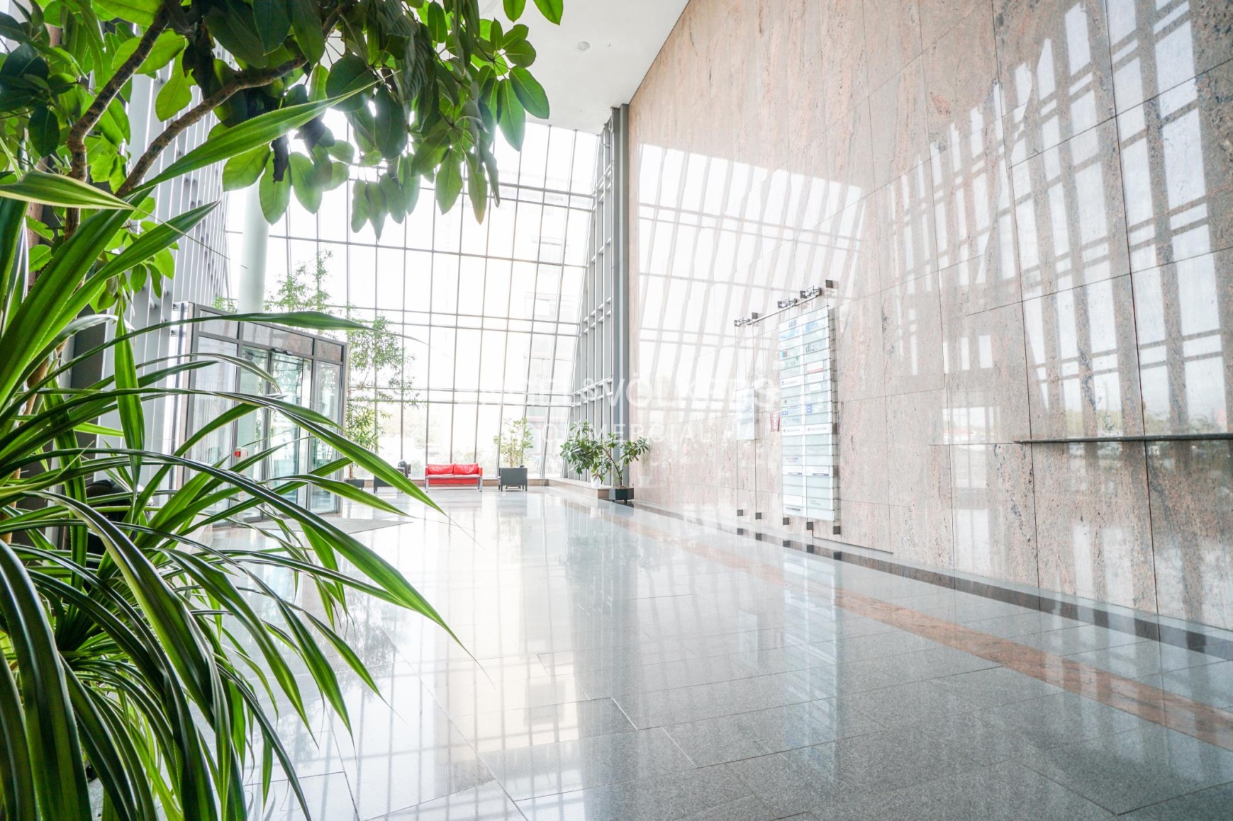 Helles Bürohaus an der Landsberger Allee