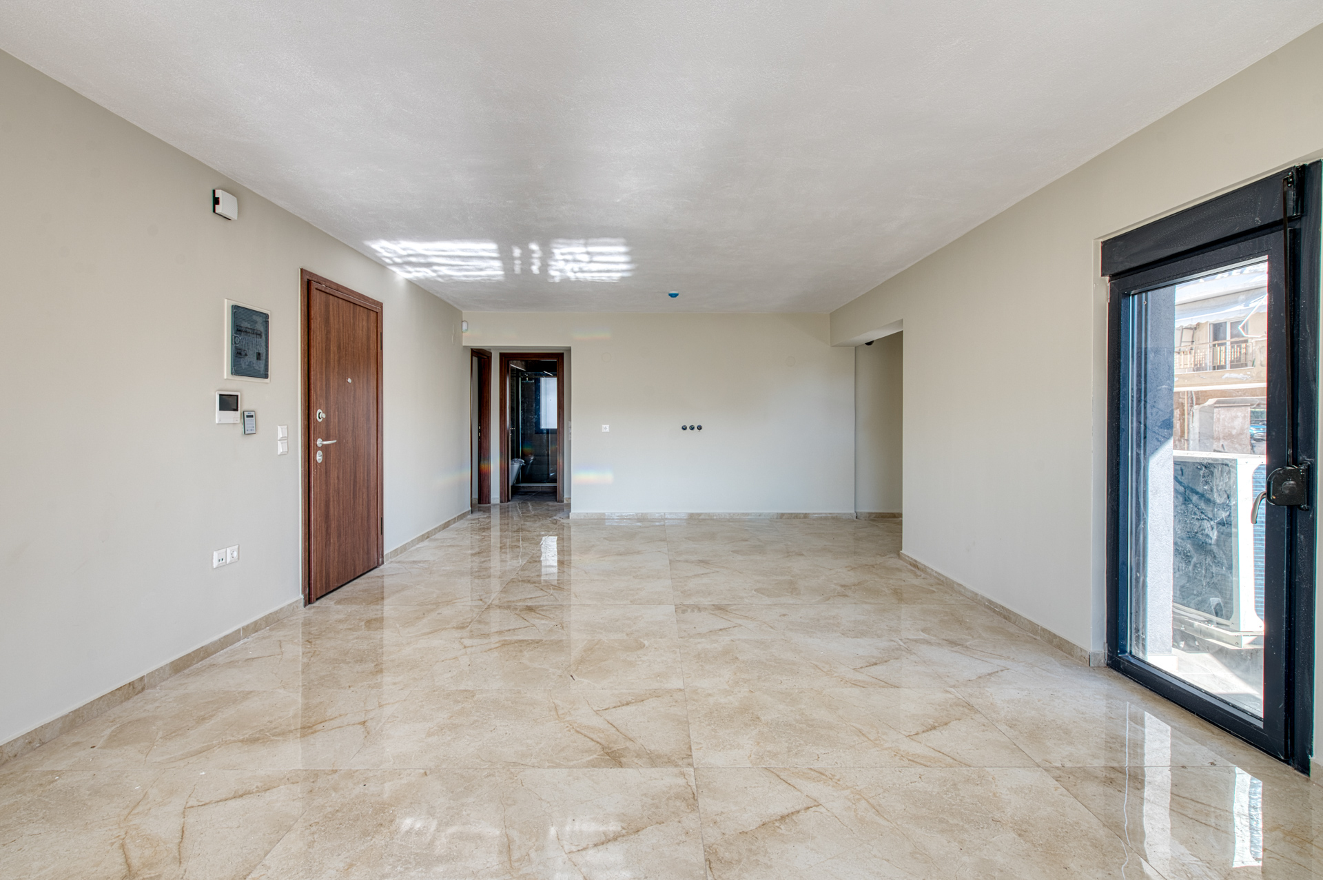 Newly built 1st-floor apartment in Evosmos
