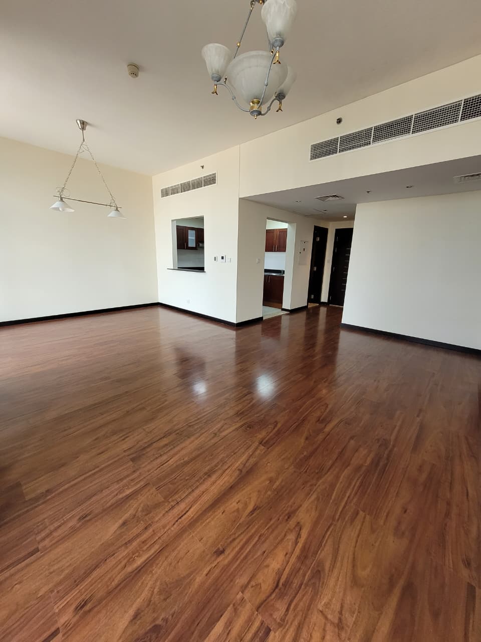 Unfurnished l Vacant l Prime Location
