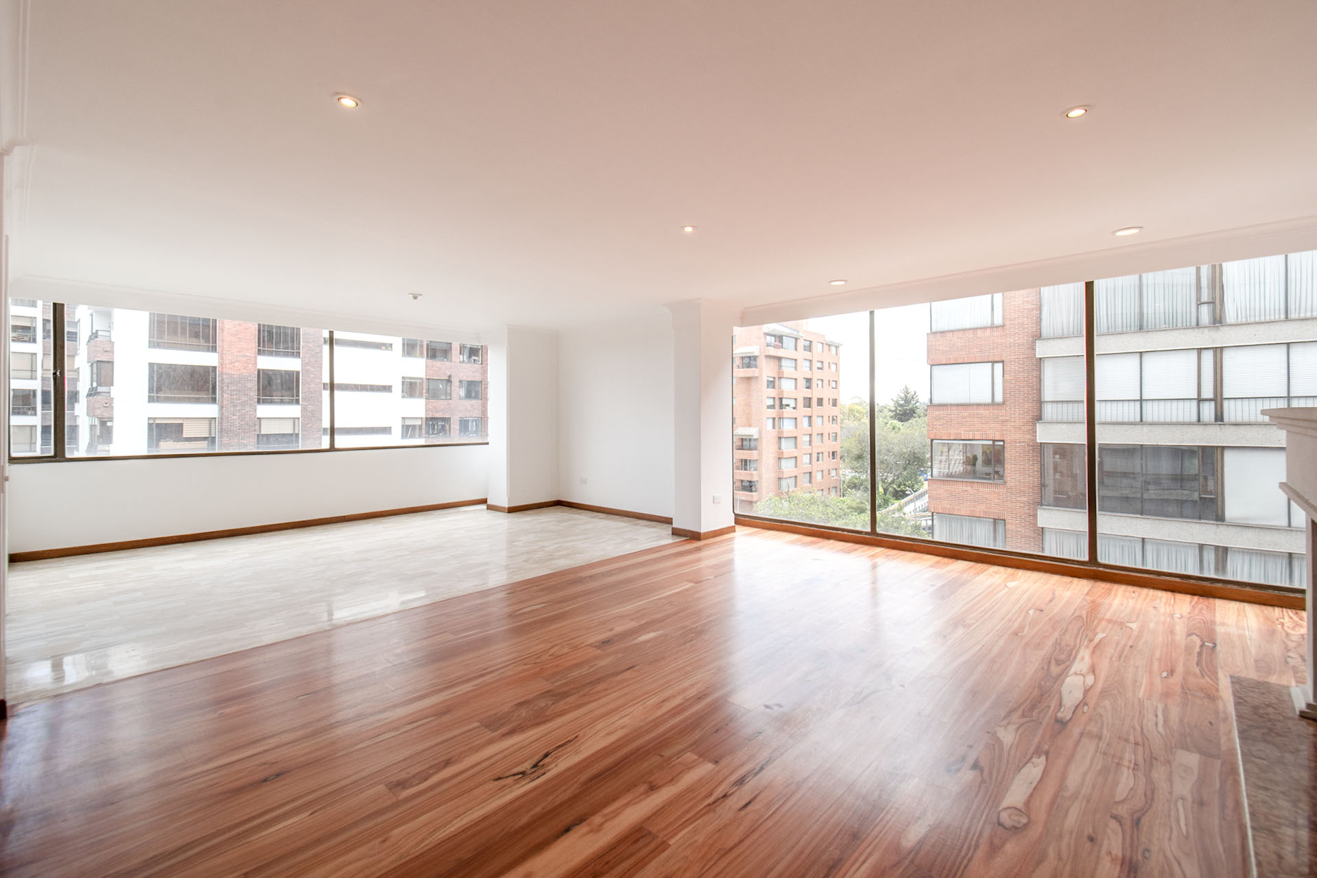 Amplio e iluminado apartamento para venta en Santa Bárbara