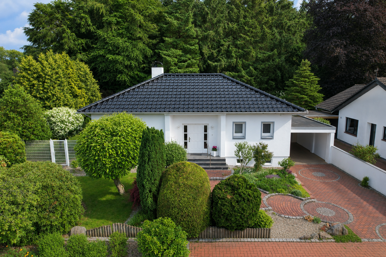 Gepflegter Bungalow mit privater Gartenidylle im Grünen