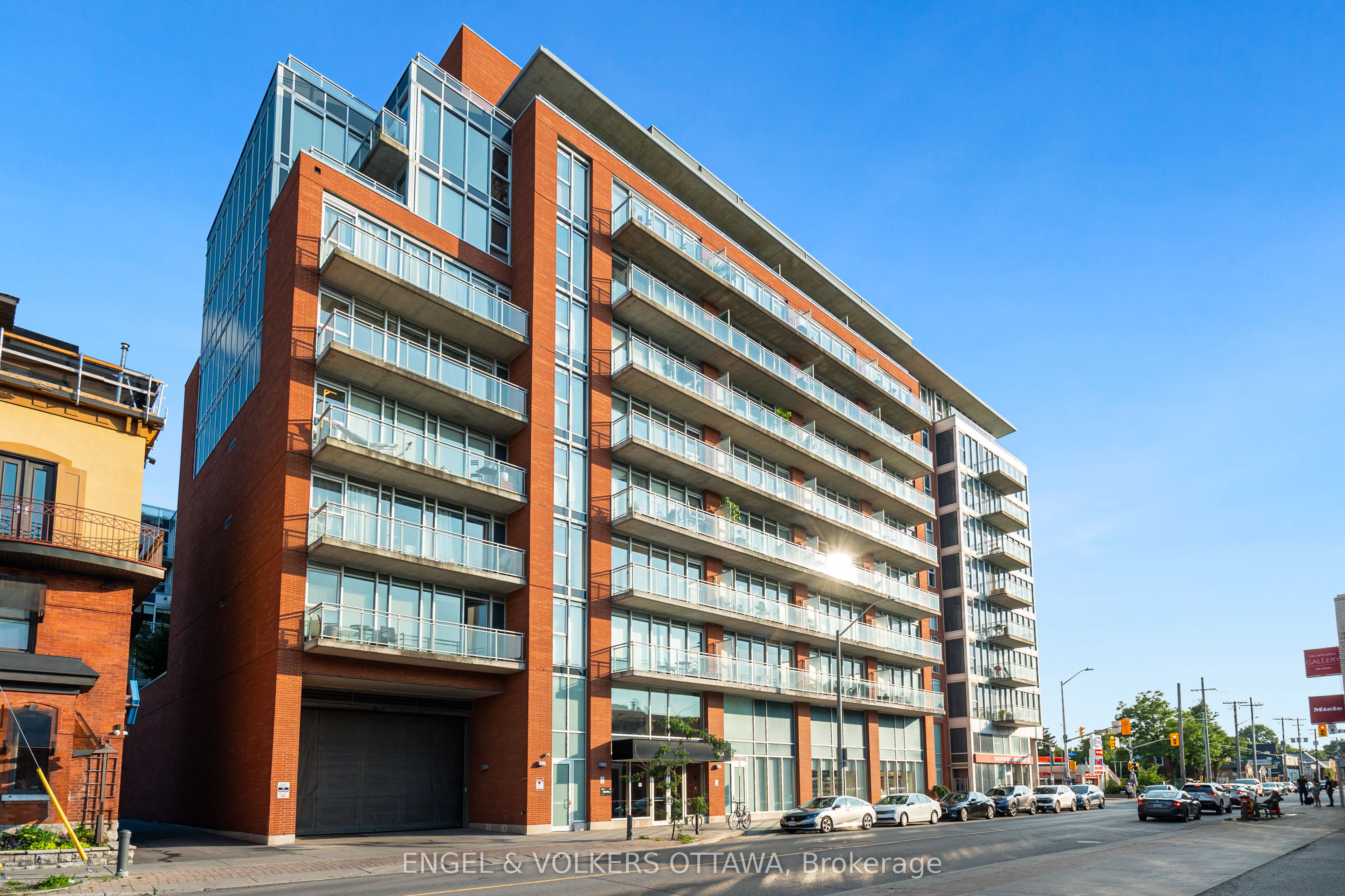 Where Urban Convenience Meets Loft-Style Living?
