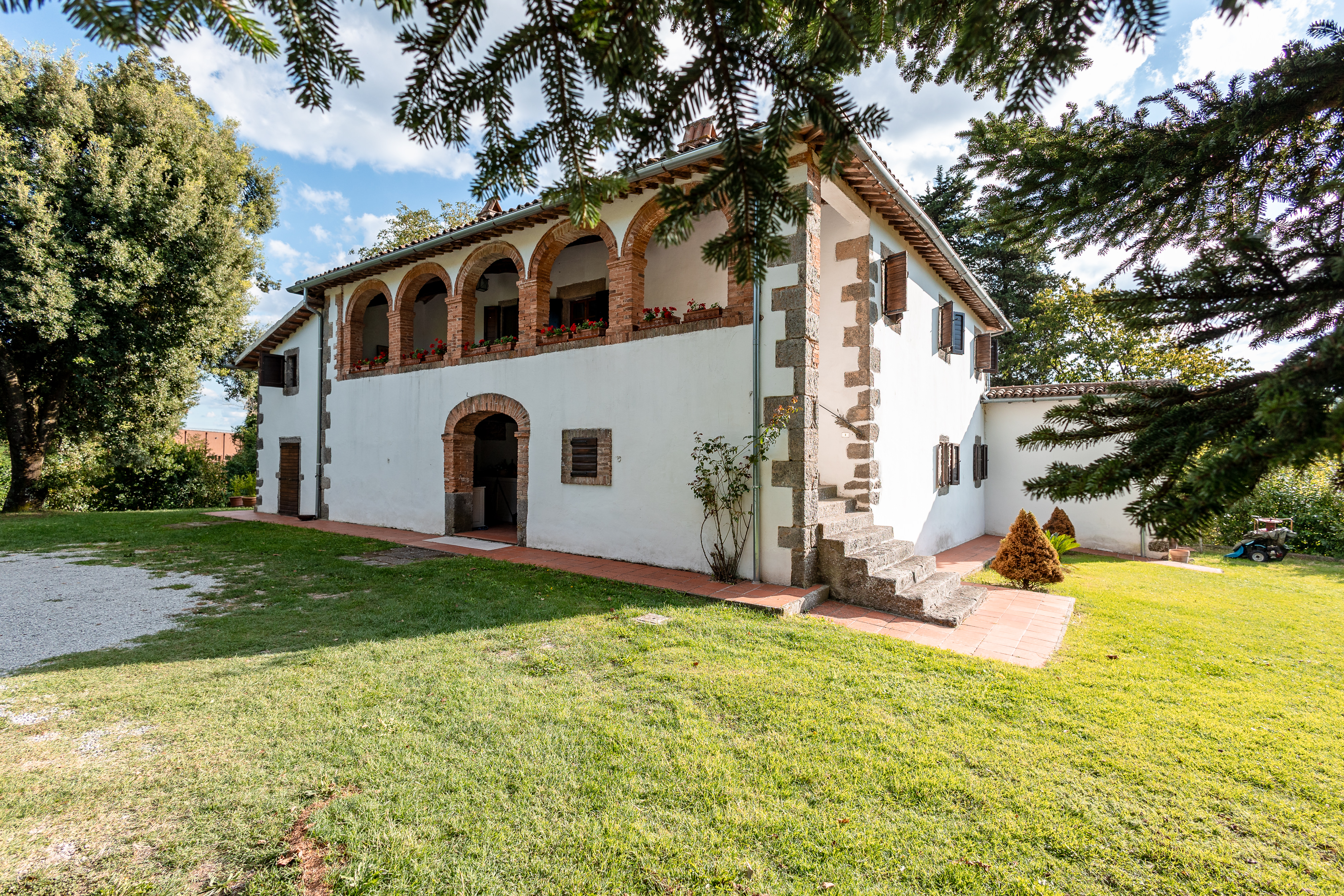 Between History, Nature and Illustrious Guests: The Grand Duke’s Residence