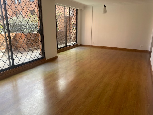 Apartamento con terraza para la venta en Chicó Navarra