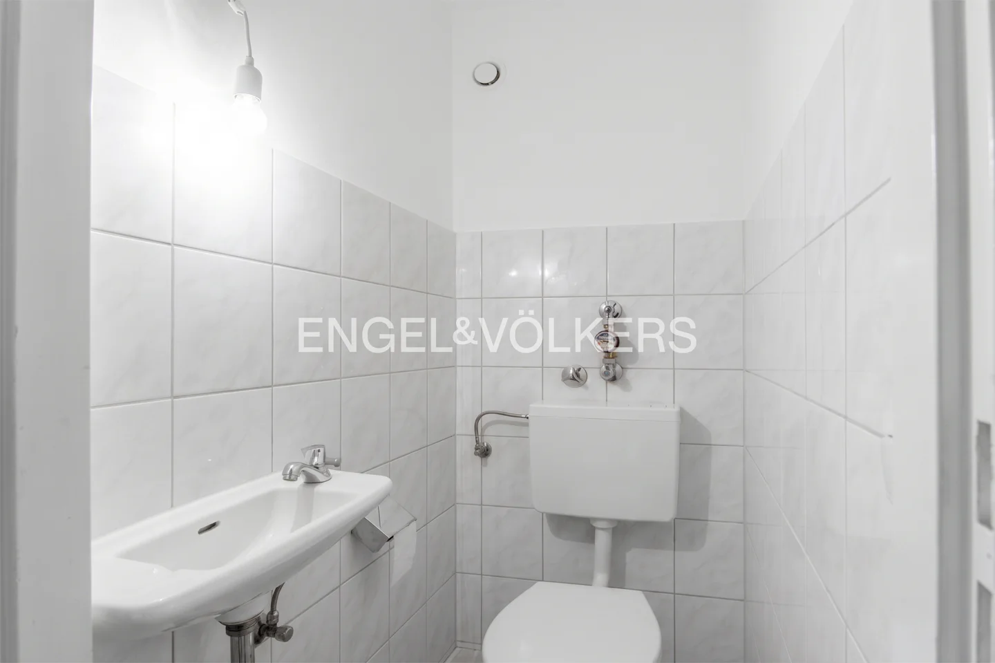 Lichtdurchflutete 3,5‑Zimmer‑Wohnung mit Terrasse und TG-Stellplatz in Innenstadtnähe - Photo 3