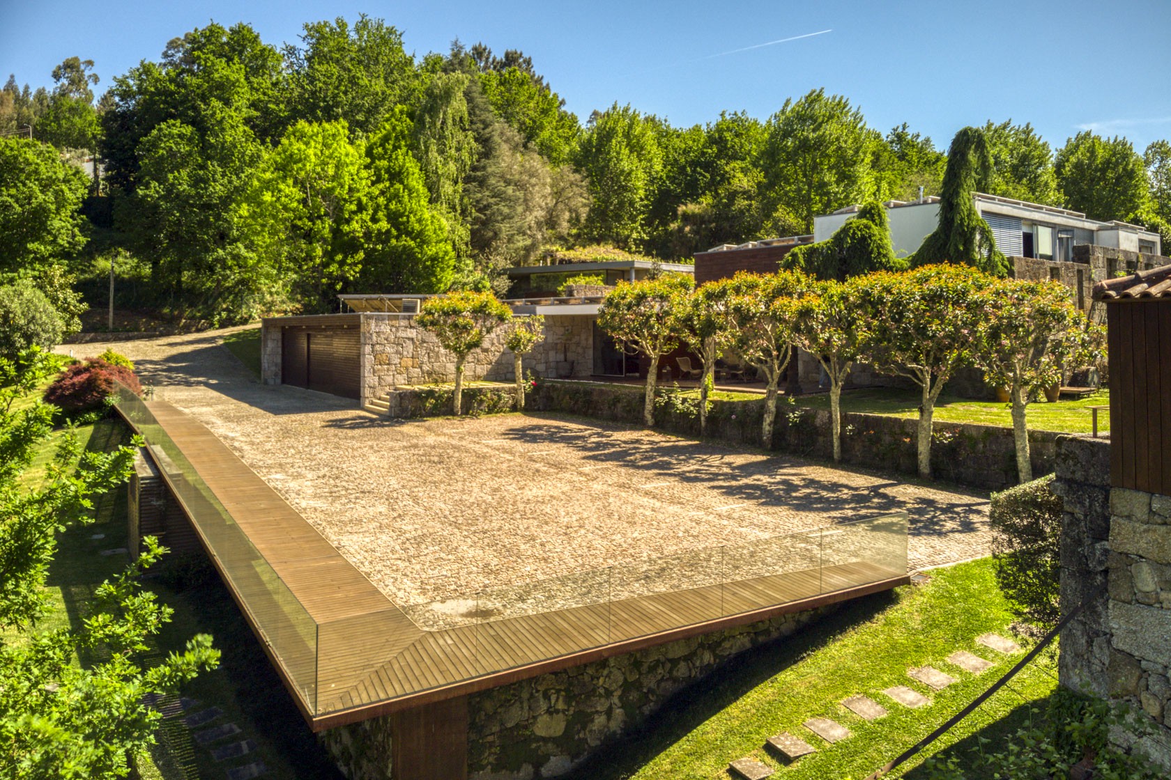 Villa Surrounded by Greenery and Refinement