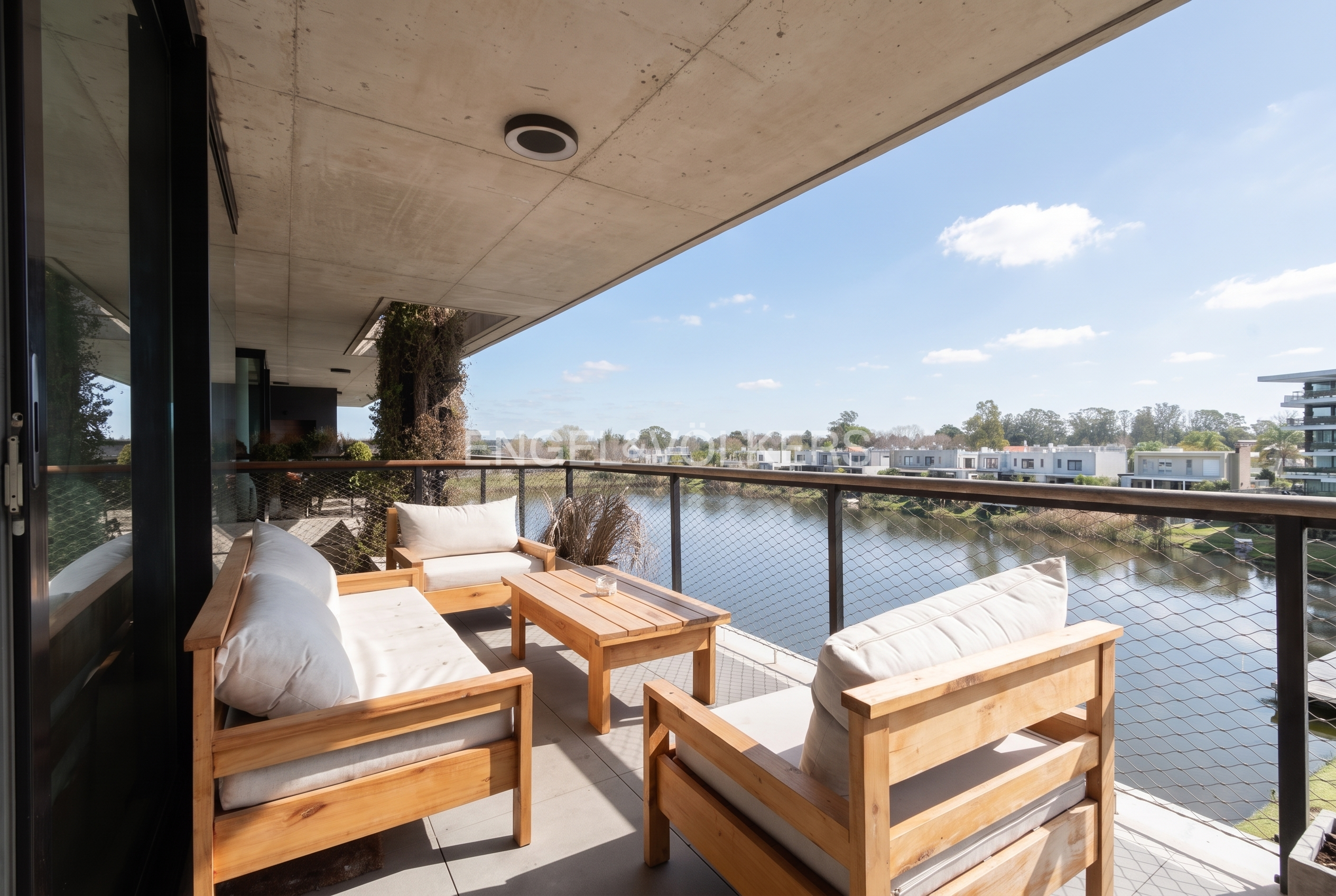 Alquiler de Apartamento de 2 Dormitorios en Parque Miramar con Vista al Lago – Edificio Well 2