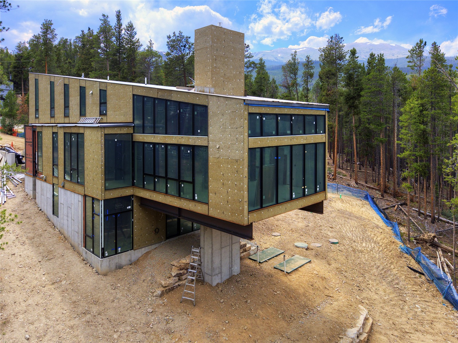 Peak 7: Breckenridge’s New Modern Architectural Masterpiece