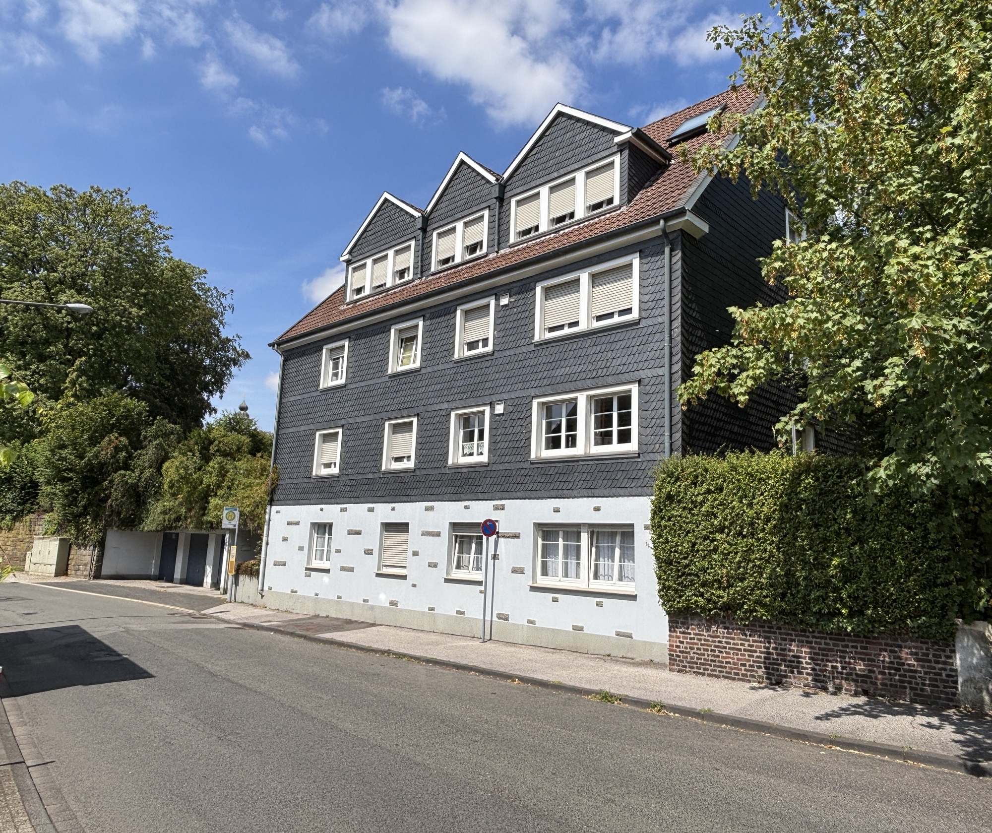 Mehrfamilienhaus