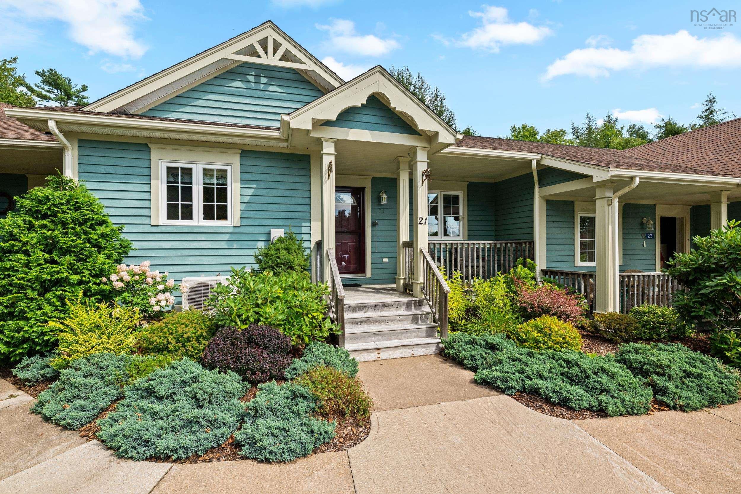 Carefree Condo Living, Chester