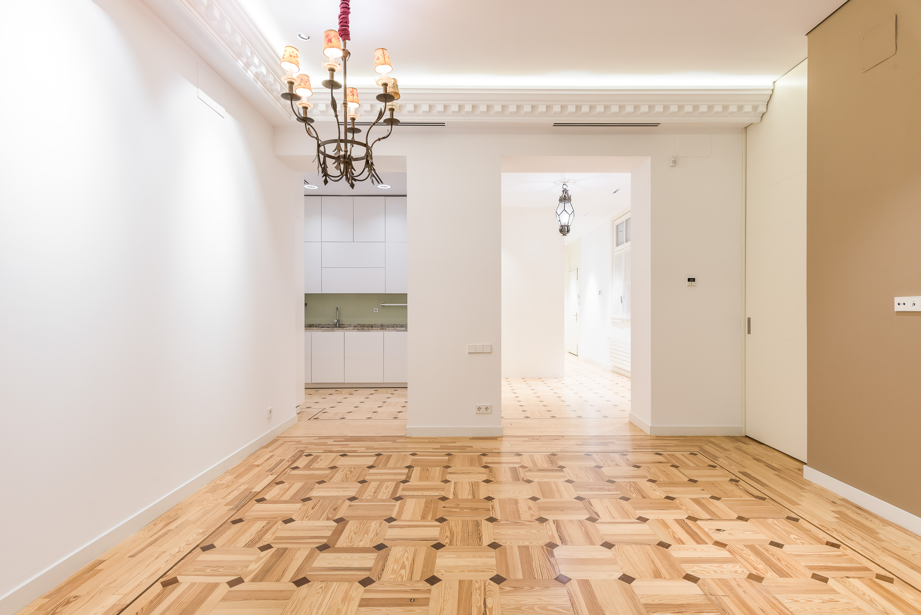 Flat with concierge 24/7, gym and garden in Recoletos