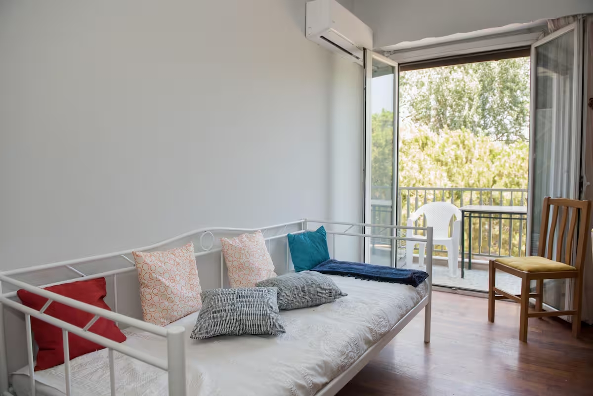 Renovated & furnished flat 52 m²