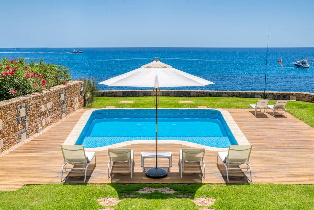 Ferienvermietung - Anwesen mit Zugang zu dem attraktivem Strand in Binisafua, Menorca