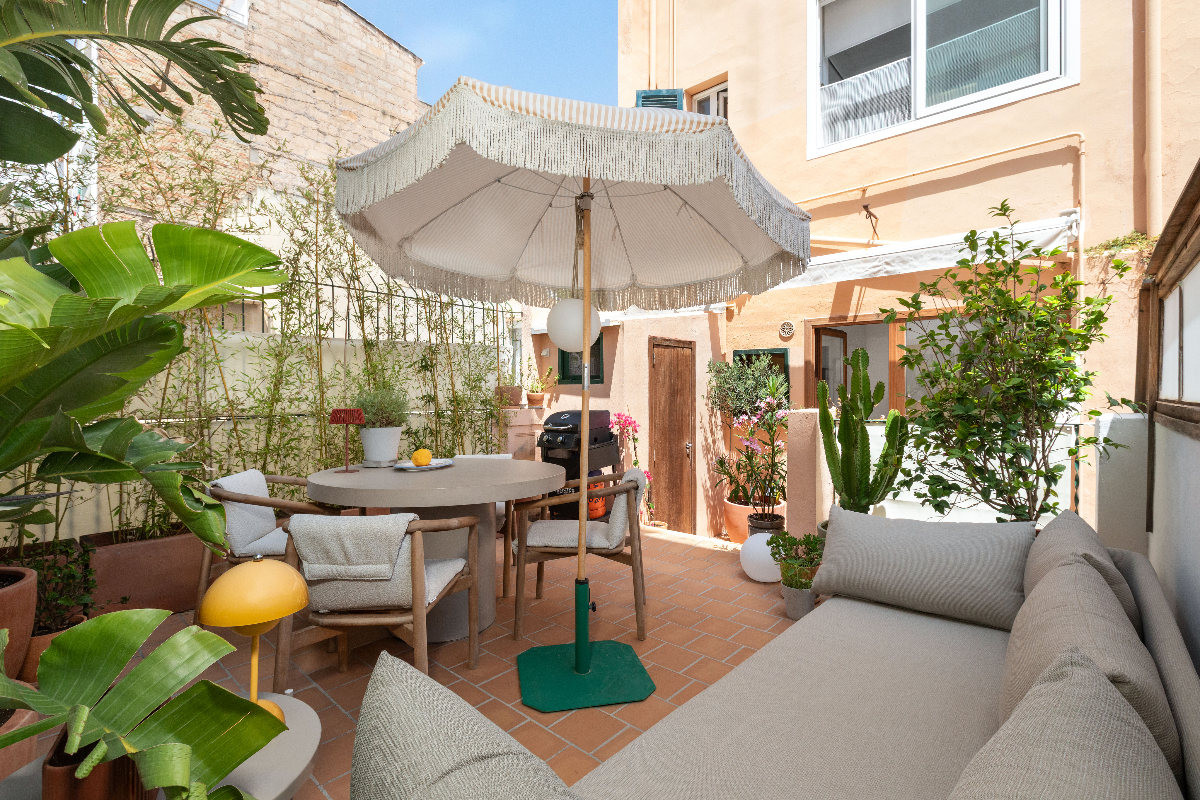 Exklusive Wohnung in St. Catalina mit Terrasse