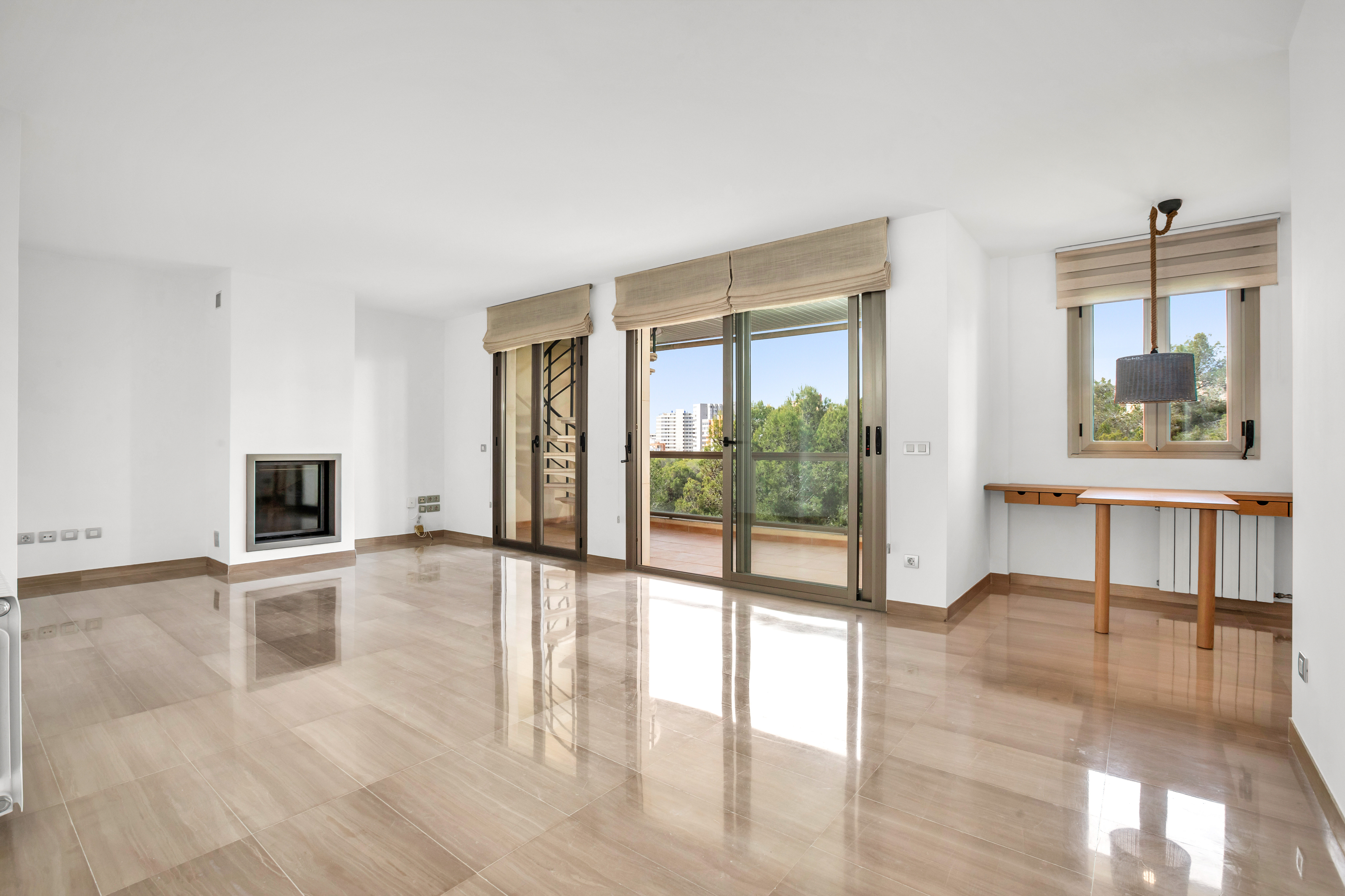 Unfurnished penthouse in Bonanova