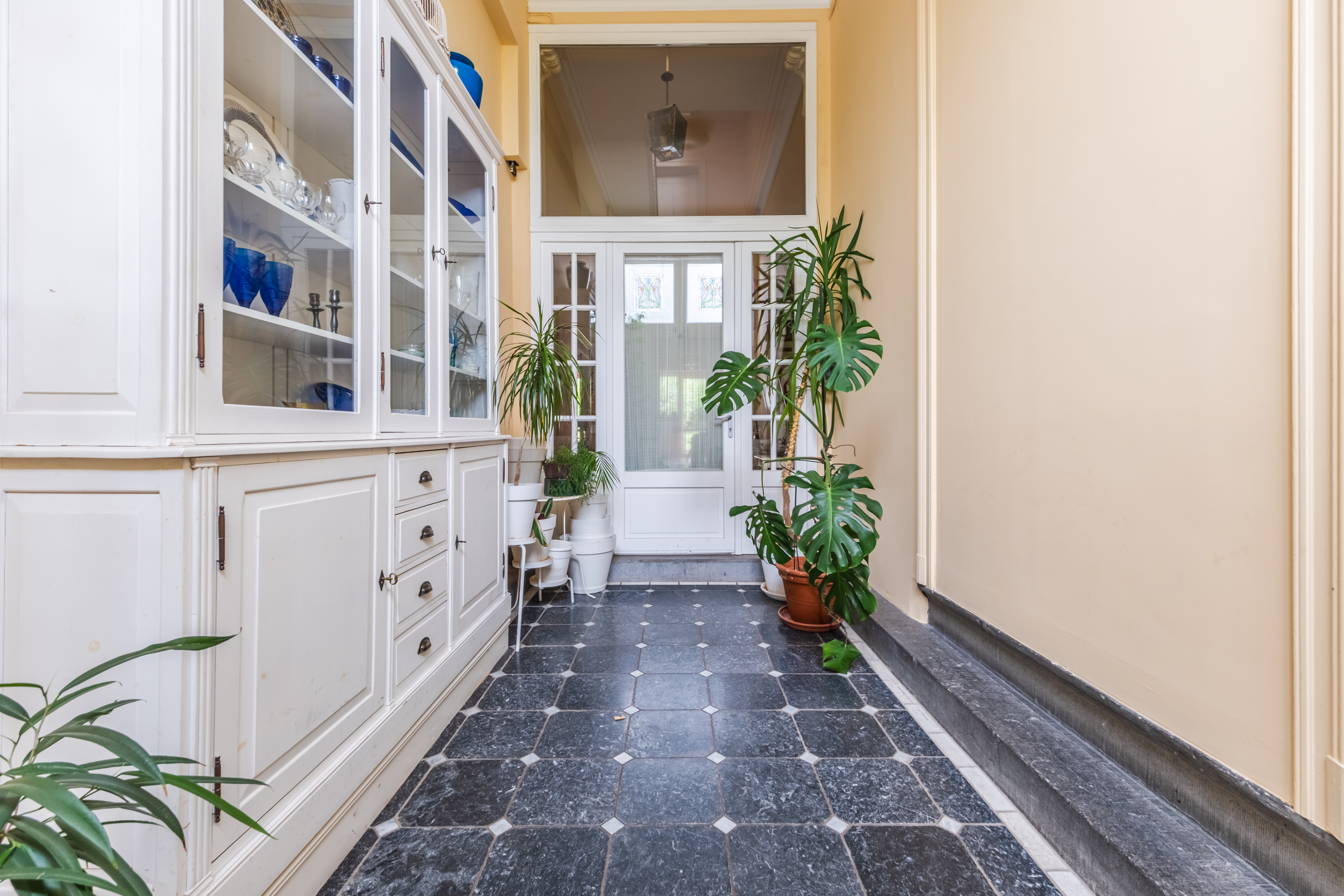 Charming 6-bedroom townhouse with garden - Forest/Uccle