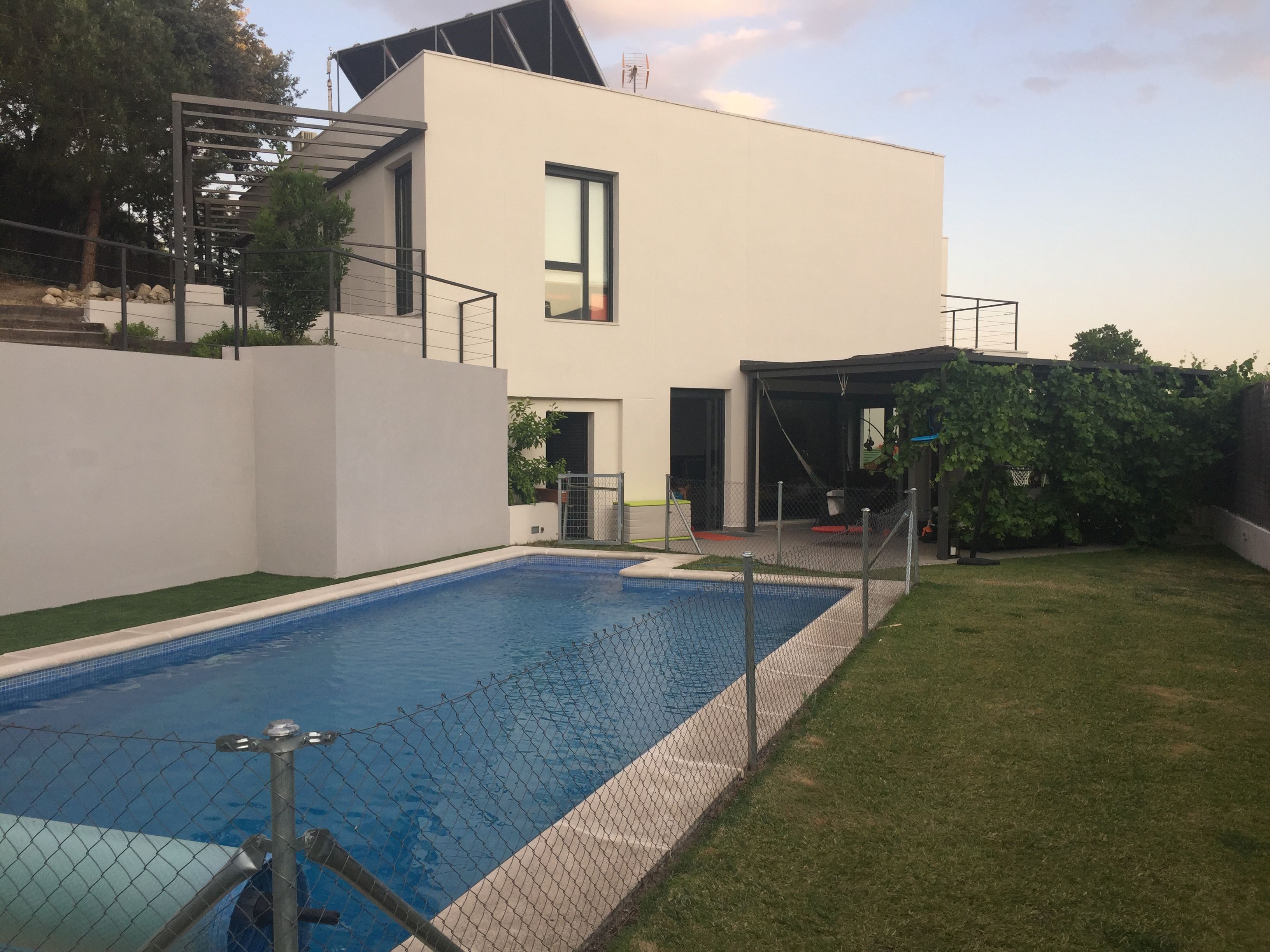 Exclusive detached villa with pool, elevator and private garden