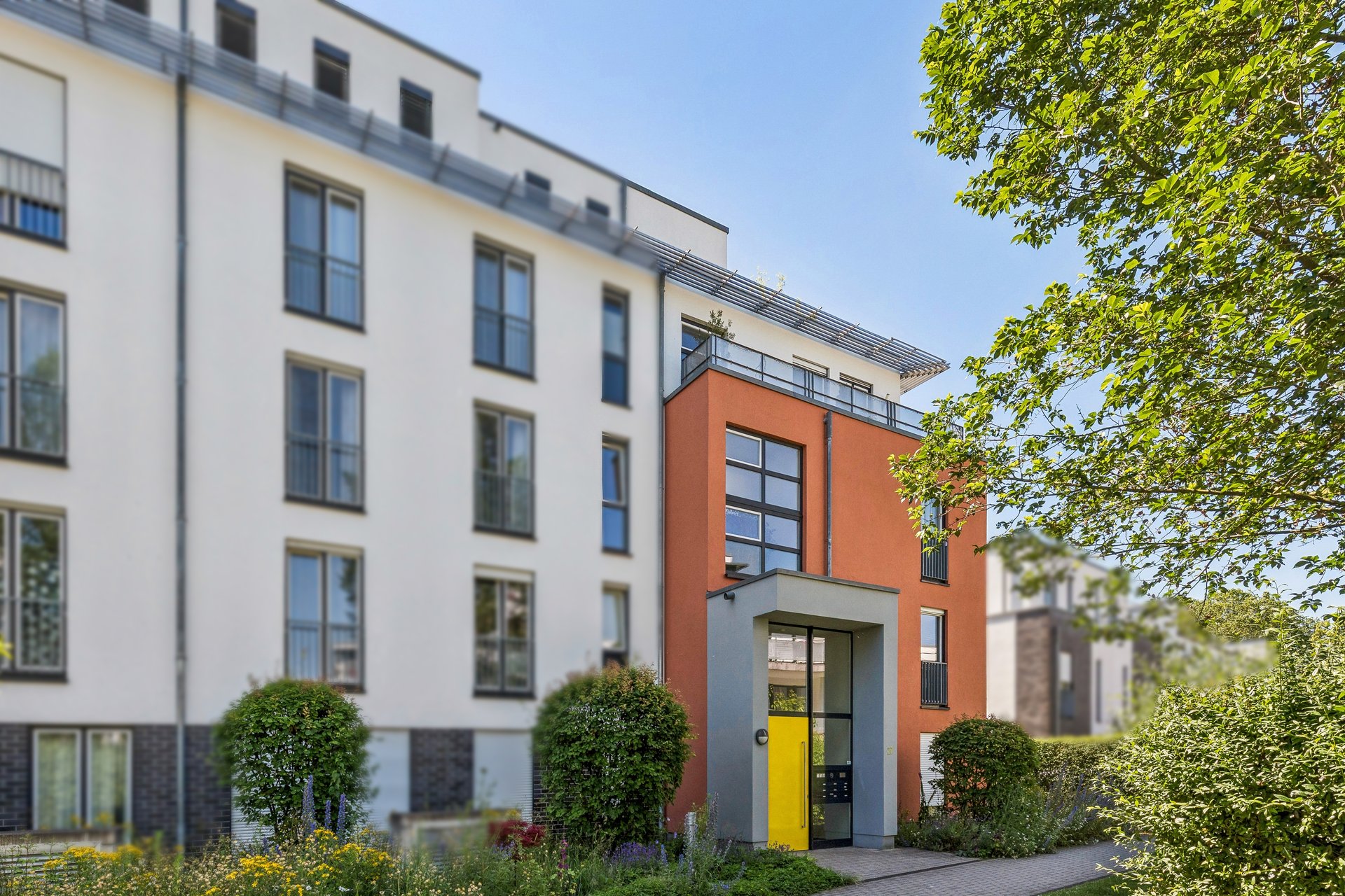 Accessible condominium (built 2009) in sought-after riverside location near the Rhine in Plittersdorf