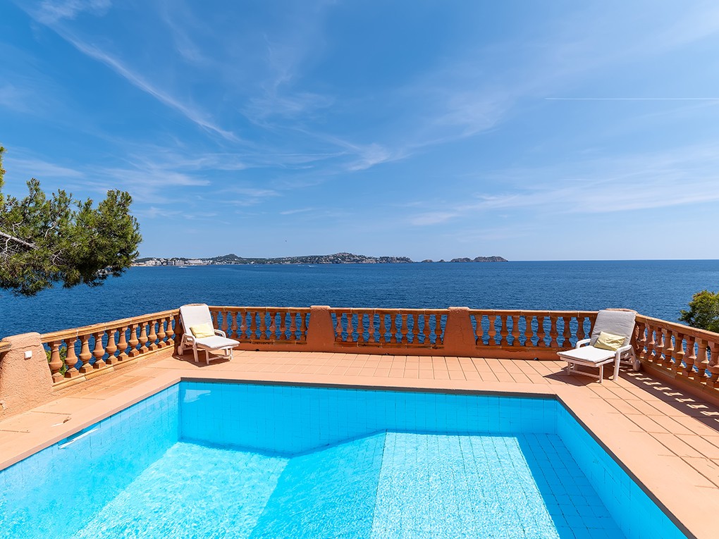 Sea View Villa in Cala Fornells