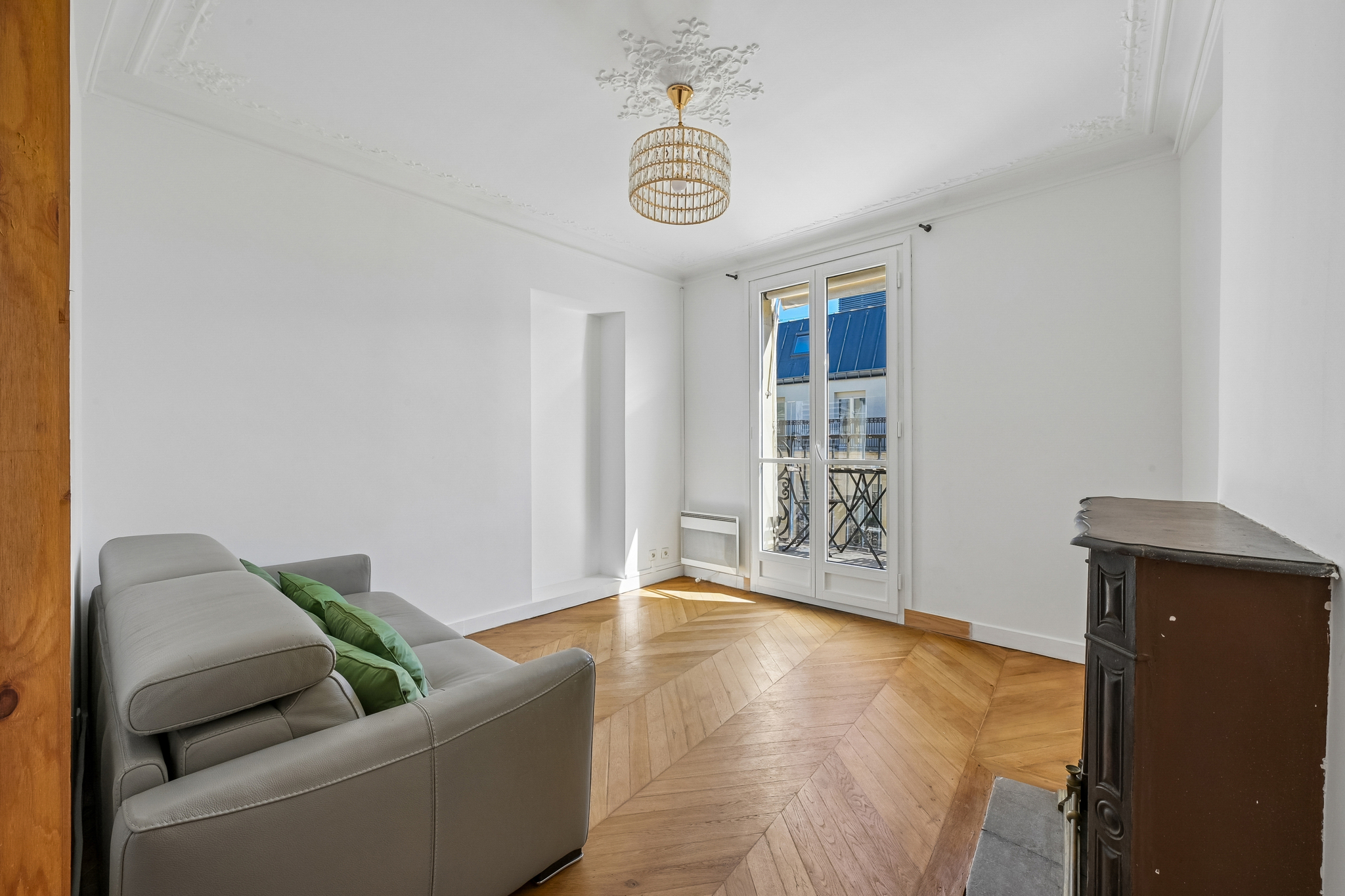 Bright 2-room apt - Elysee