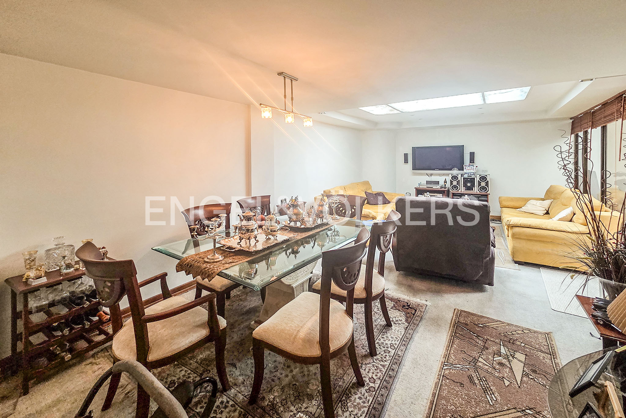 Apartamento con terraza para venta en Santa Bárbara