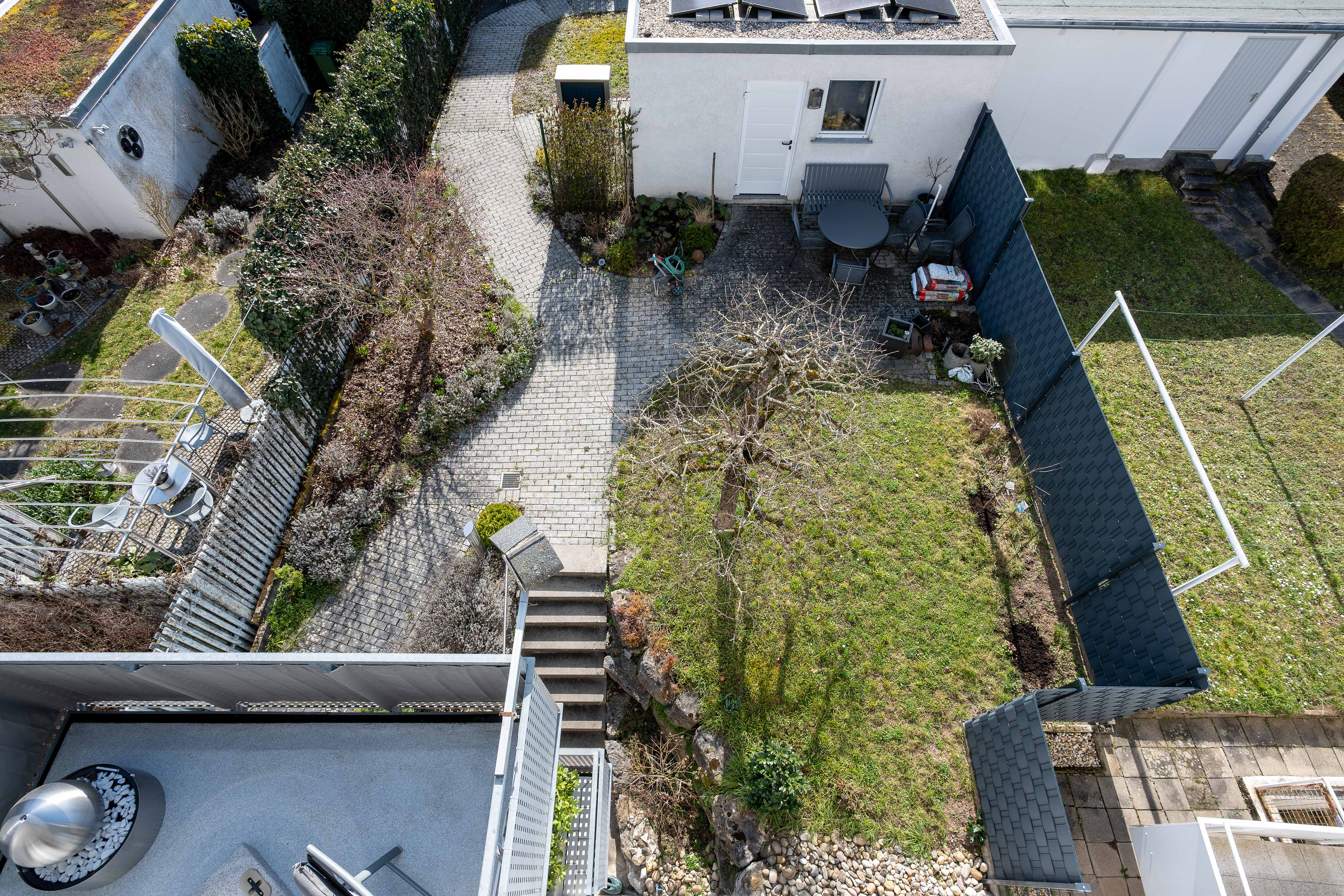 Ökologisches Wohnkonzept mit Einliegerwohnung & Aufzug - Energieeffizienzklasse B