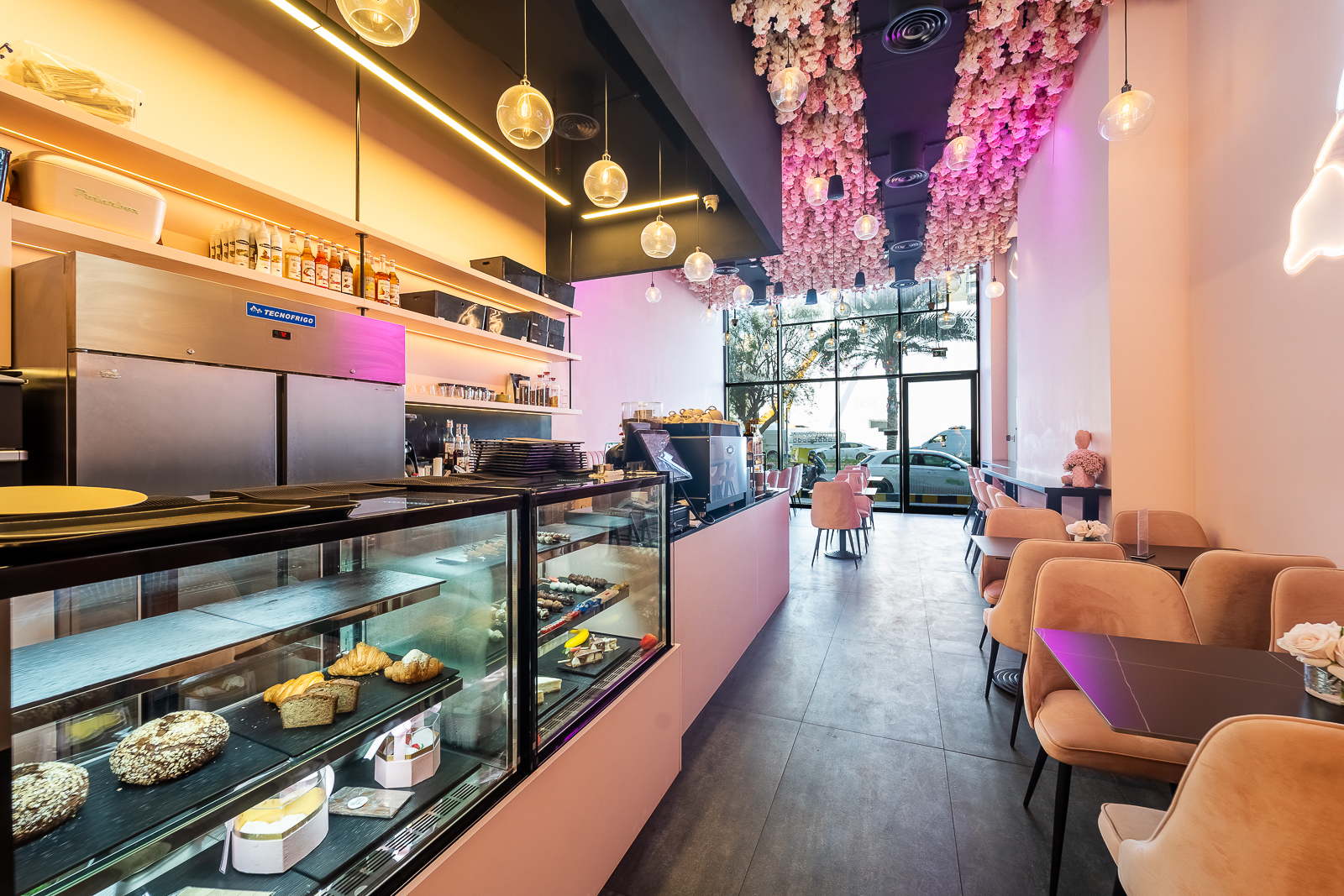 Accessible Retail Unit|Near JVC Entrance and Park