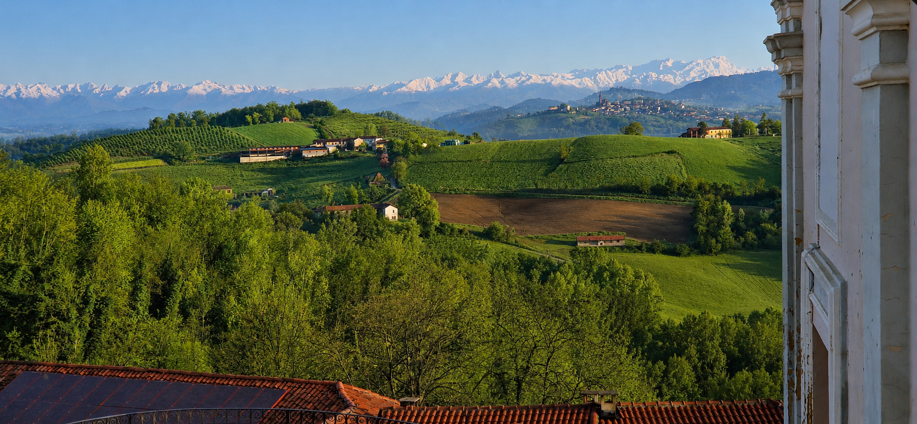 Historic residence with infernot cellar and terrace overlooking Monviso