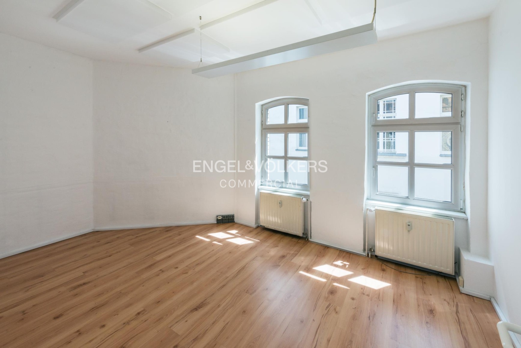 Remise mit Terrasse in Mitte