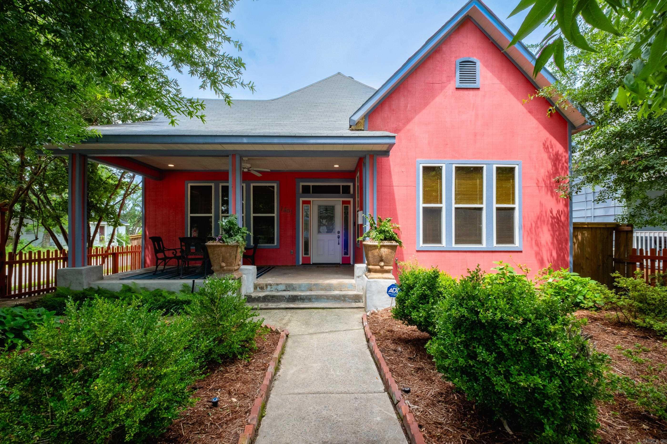 Newly Remodeled Three Bedroom in Argenta