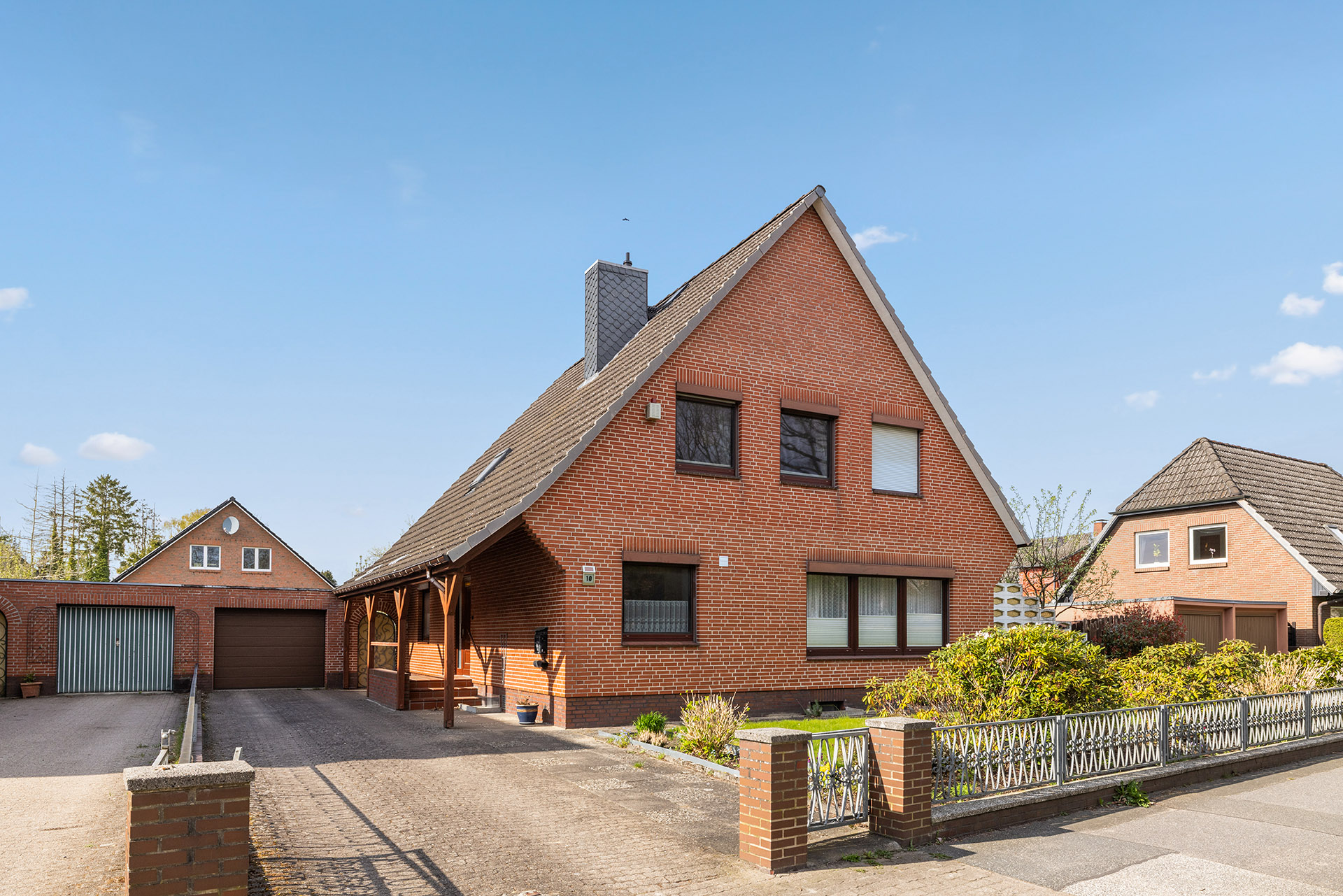 Sanierungsbedürftiges Einfamilienhaus in ruhiger Wohngegend