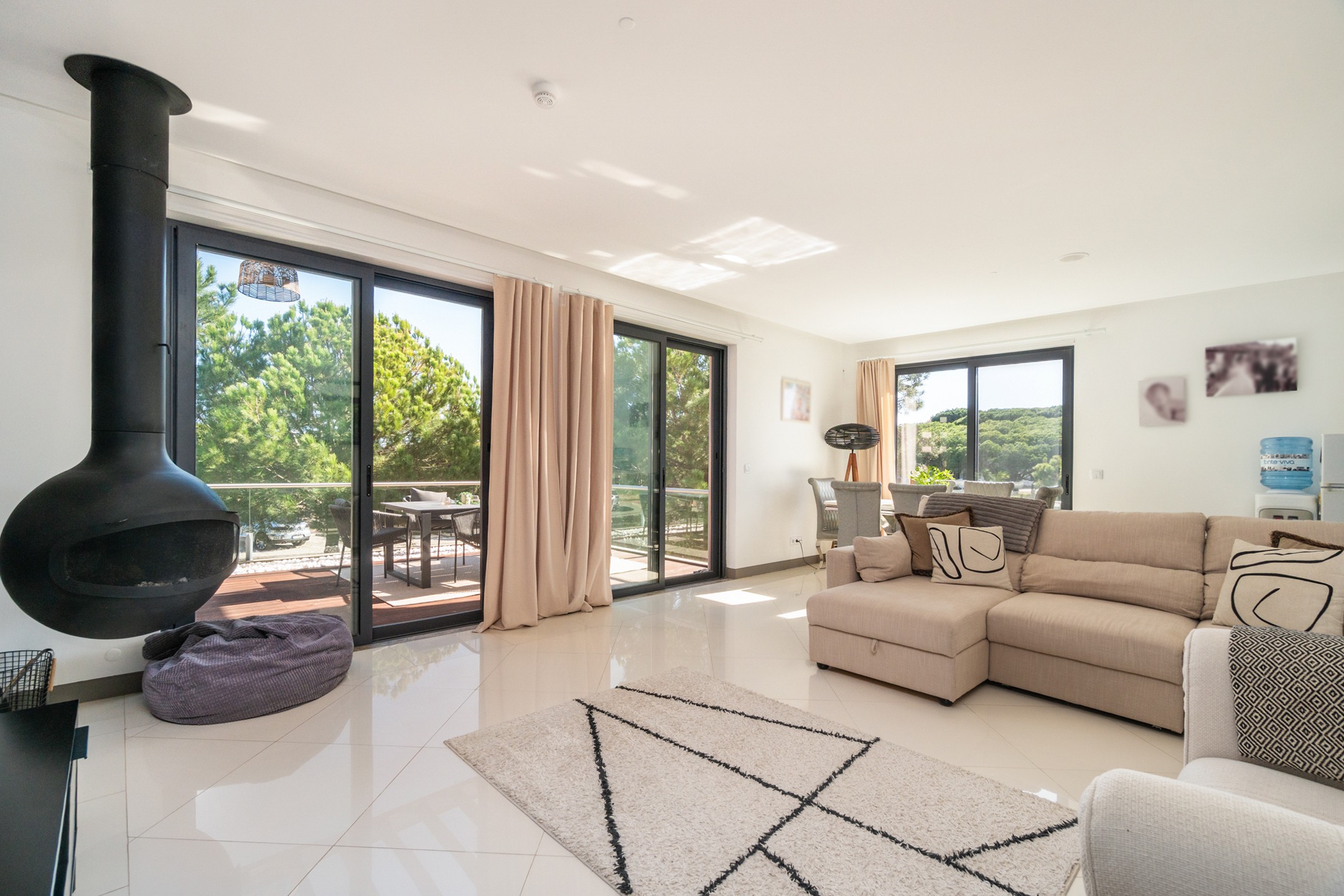 Luxury 2-Bedroom Apartment with Sea View, Close to Golf Courses in Vale do Lobo