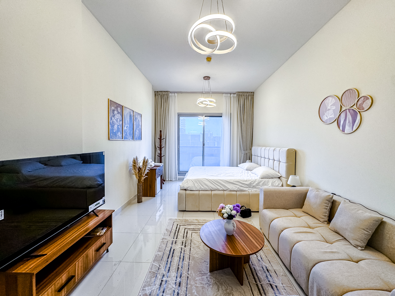 FULLY FURNISHED I READY TO MOVE I WIDE BALCONY