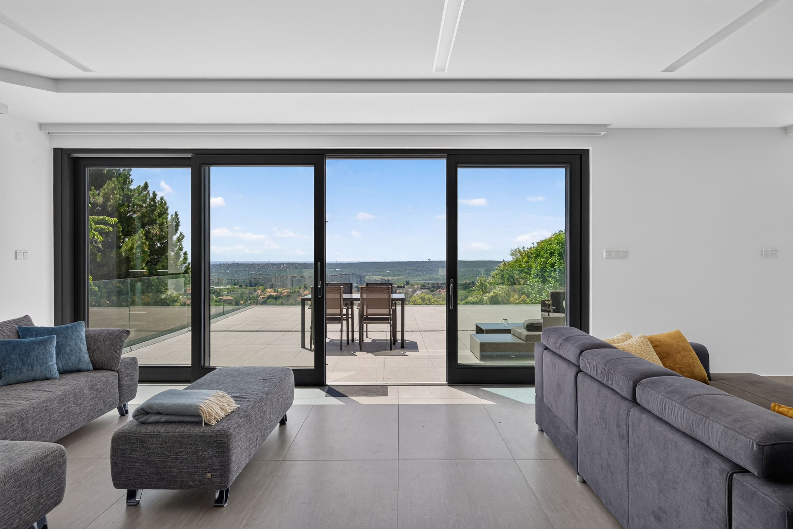 Exclusive Panoramic Villa in Budapest’s District XII