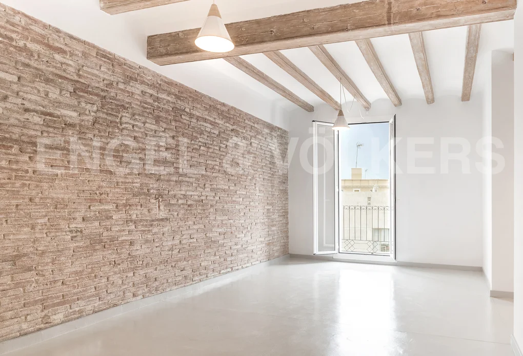 Nice renovated apartment in the Raval