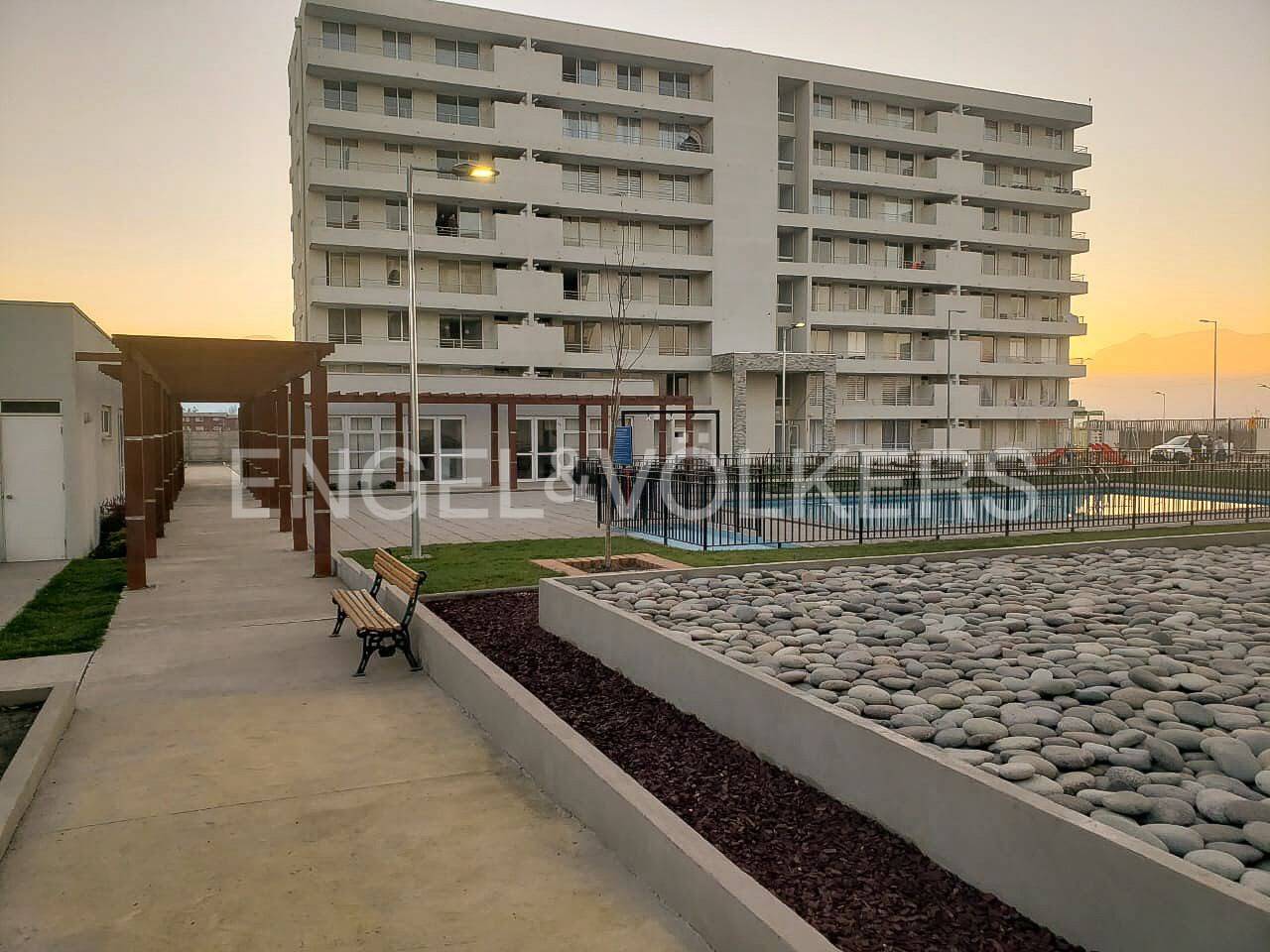 Se vende cómodo departamento en Terrados de Kennedy