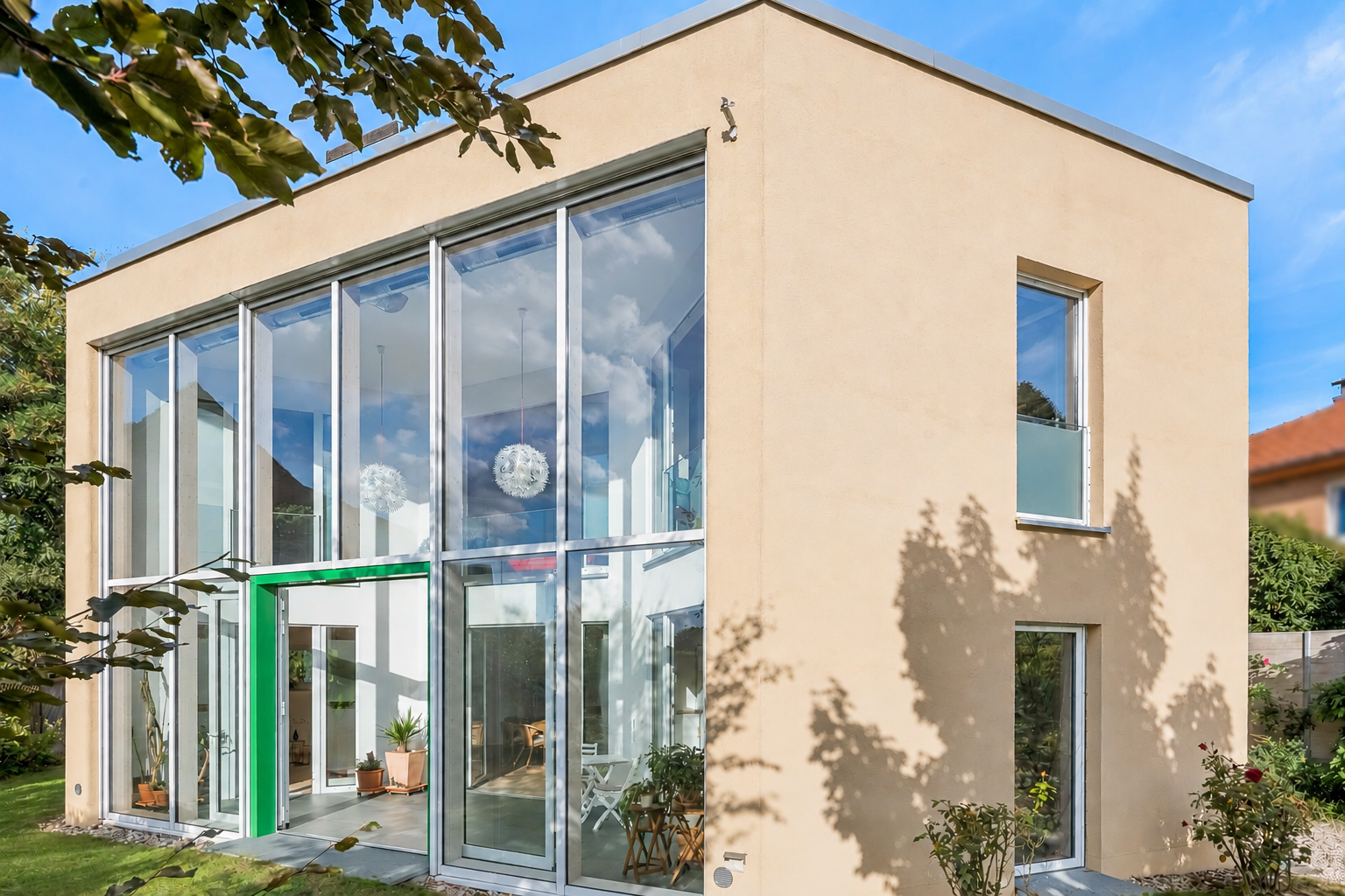 Energy-efficient living in harmony with nature *Innovative solar home with a spacious conservatory*
