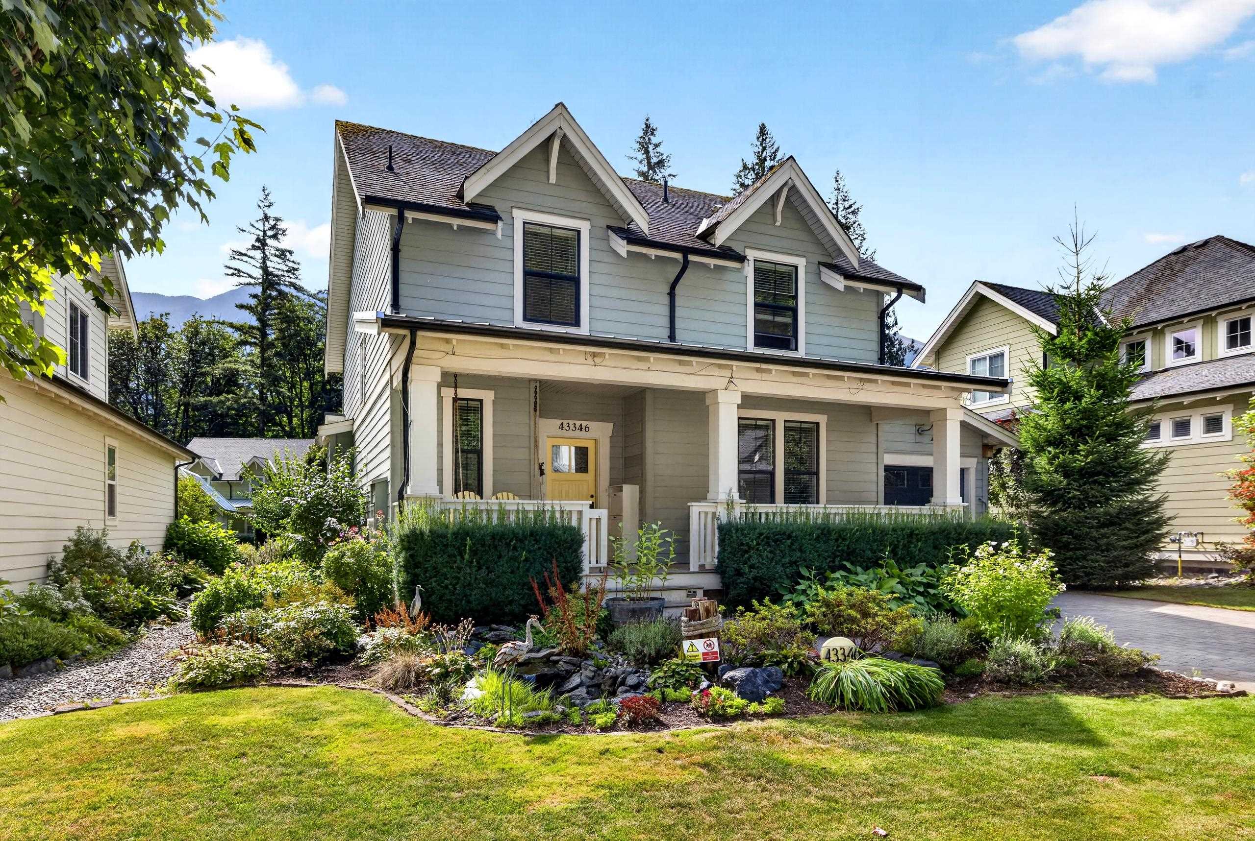 Resort Style Living in Creekside Mills!