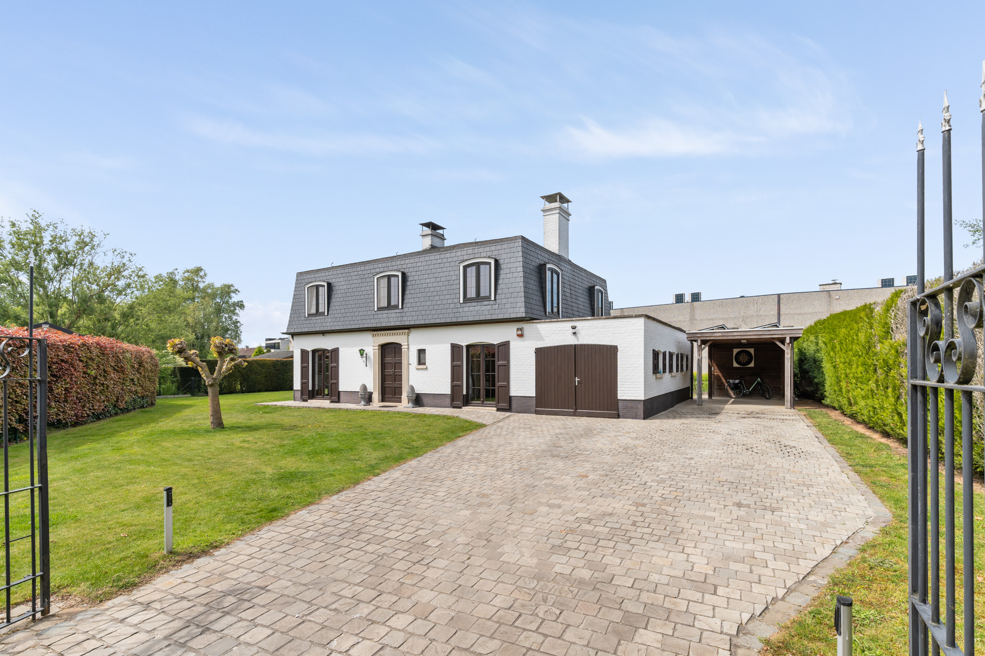 Rustic villa in Sint-Martens-Latem