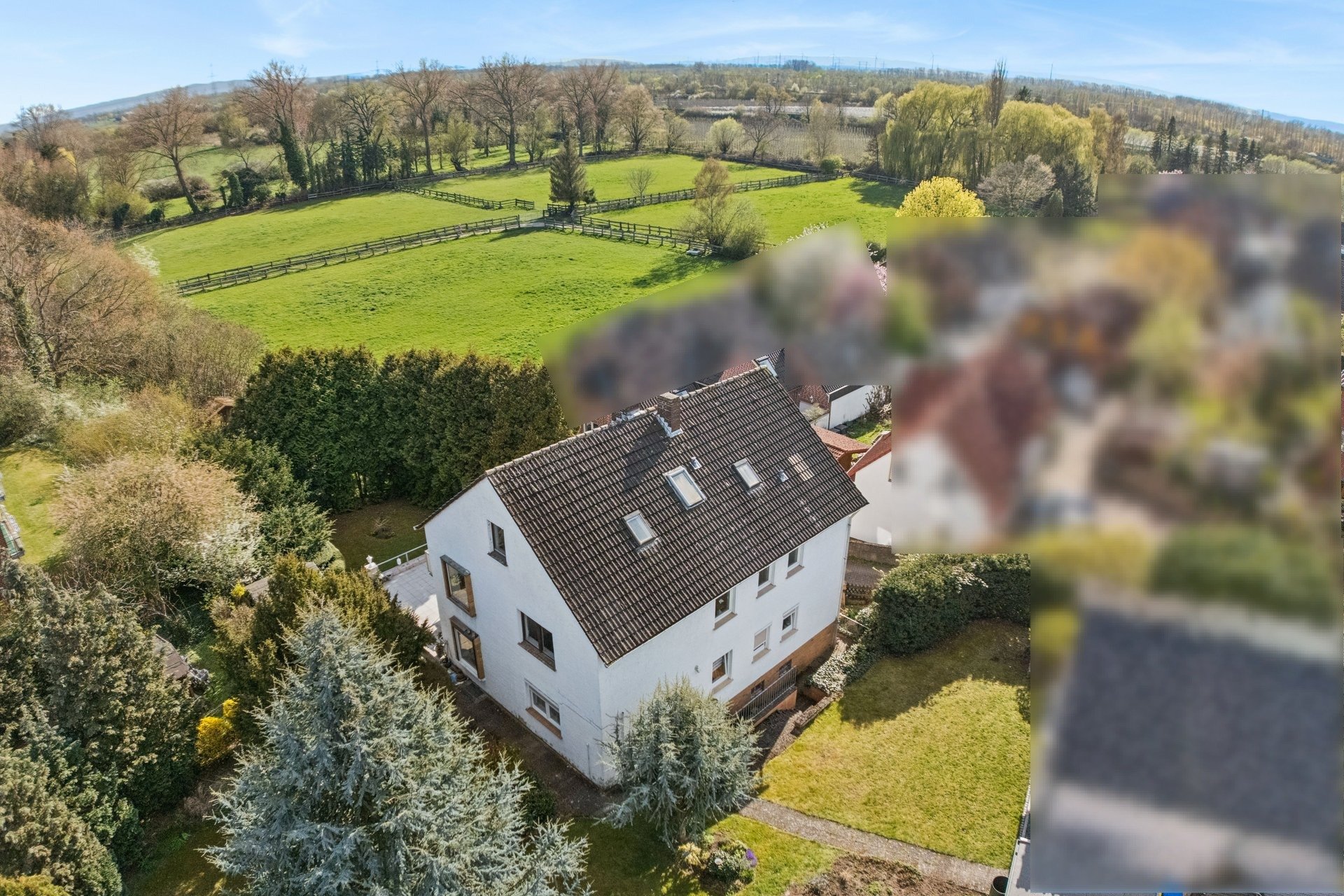 Platz für zwei Generationen direkt am Naturschutzsaum – Gestalten Sie Ihr Traumhaus in Top-Lage!
