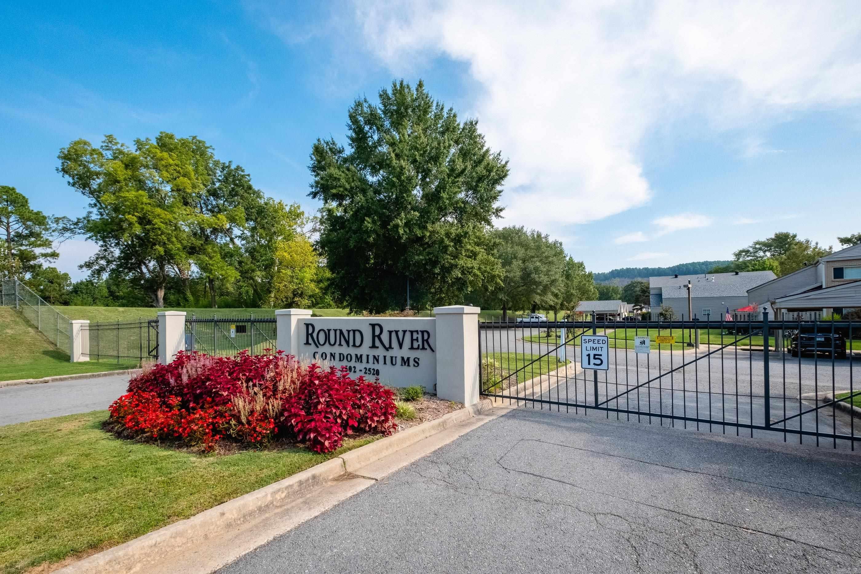 Freshly Renovated Condo in Gated Community