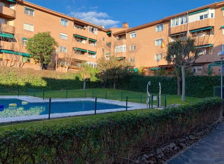 Exclusive apartment for rent with terrace in Majadahonda