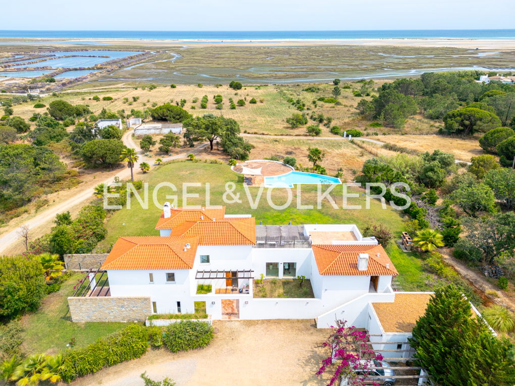 Luxury Waterfront Villa in Ria Formosa, Algarve
