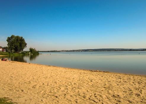 Wohnen, Natur, Sport und Hobby im Einklang -  Neu- und hochwertiges Reihenhaus im Fränkischen Seenland mit guter Verkehrsanbindung