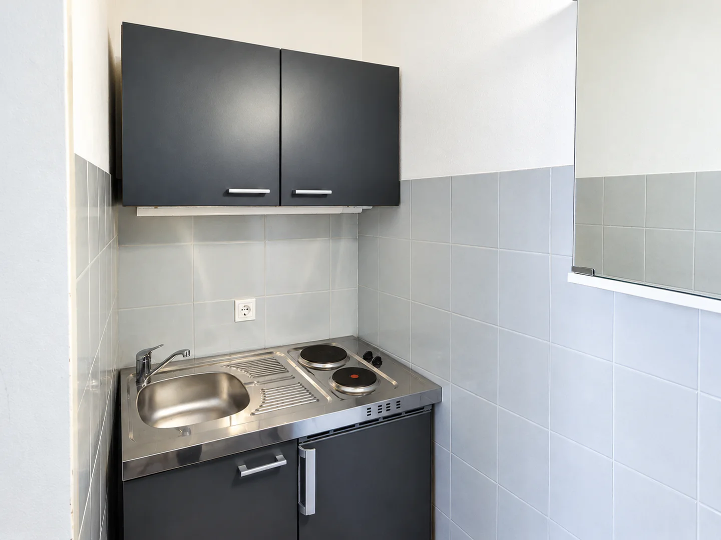 Kompaktes Atelier-Apartment in zentraler Lage von Saarbrücken – optional mit Tiefgaragenstellplatz - Photo 4