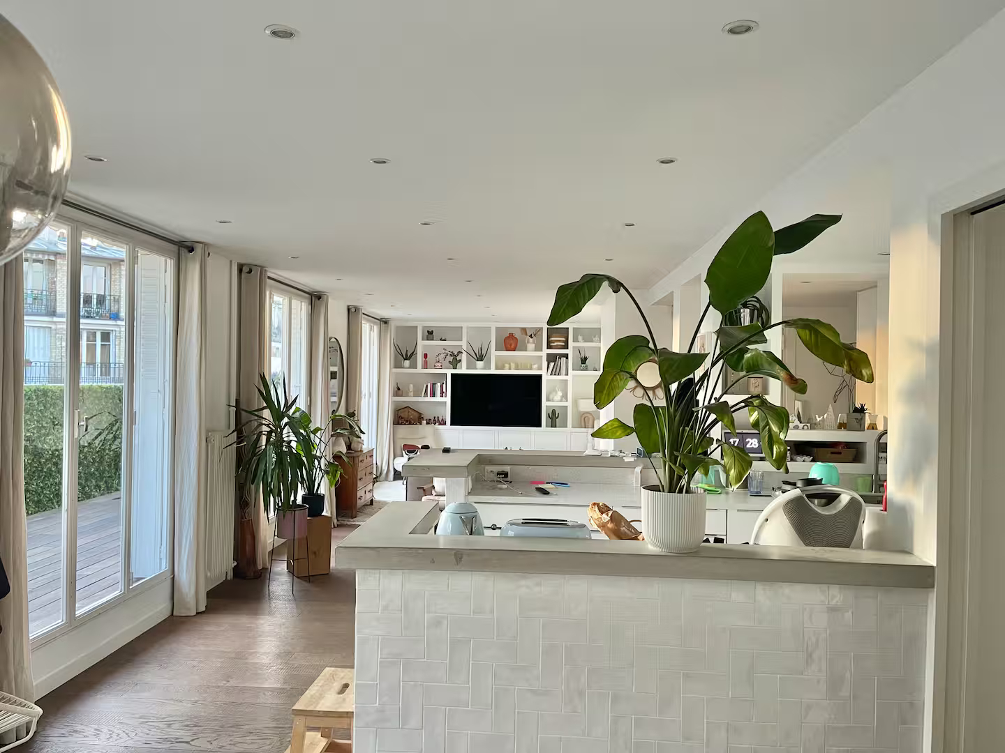 Élégant appartement familial rénové avec terrasse - Saint-Lambert