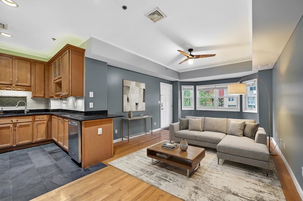 Beautiful Condo with Private Yard!