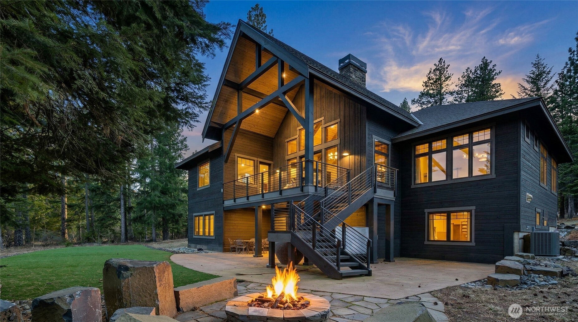 Where Fairway Views Meet Mountain Serenity