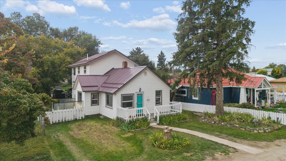 Charming Eureka Home
