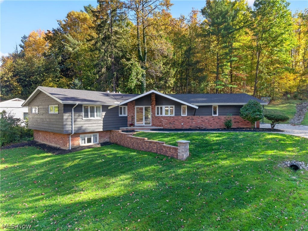Private Retreat on 1.24 Wooded Acres
